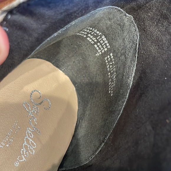 NWT Seychelles Chaparral Ankle Bootie Embossed Snake Print Black White P… - Picture 8 of 10